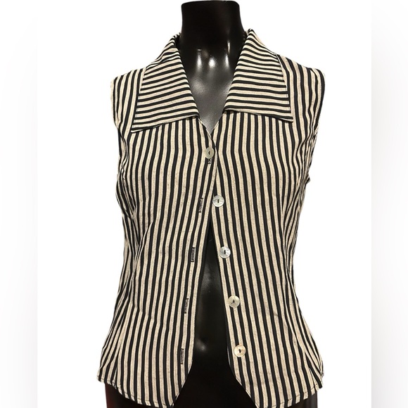 Petite sophisticate & co. Striped black and grey button down vest! - Picture 1 of 7